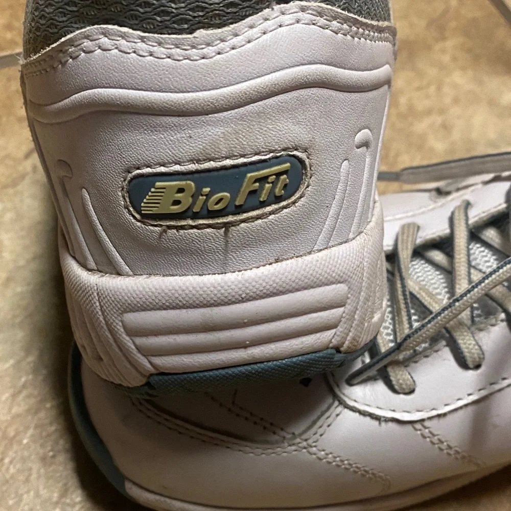 Biofit Women’s Leather 9.5W Orthofeet Sneakers Activewear Lifestyle